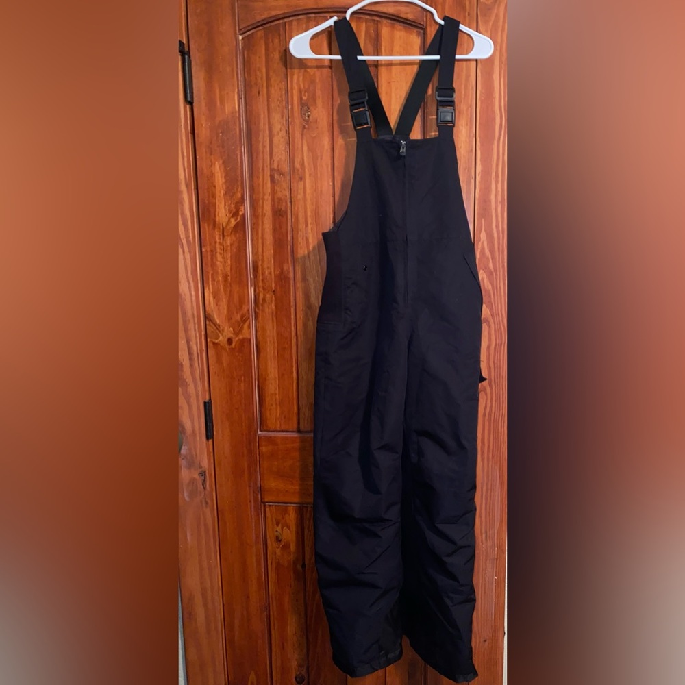 Magellan Outdoors Black Ski Bib / Snow Pants - Size Youth Large